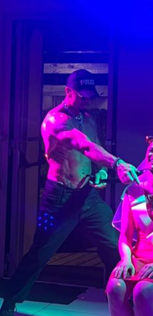 Stripteaseur Annecy Fred ( 74 - Haute-Savoie )