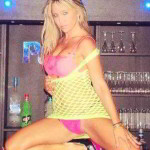 stripteaseuse la garde lea