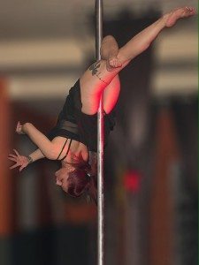 stripteaseuse aix nina