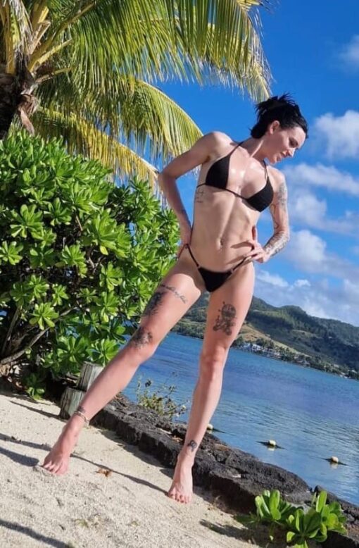 Stripteaseuse Nancy Rose 54 ( Meurthe-et-Moselle )8