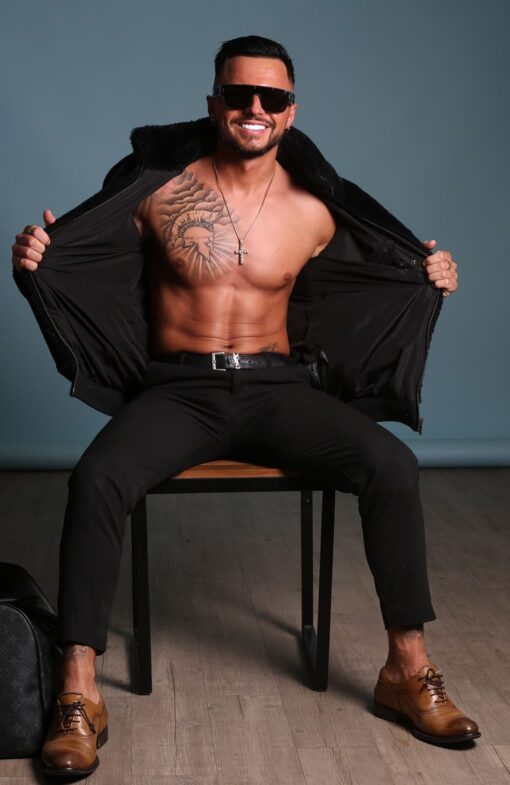 Stripteaseur Corbeil-Essonnes Enzo 91 ( Essone )6