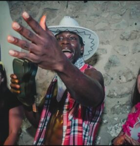 Stripteaseur Pau Theo 64 ( Pyrénées-Atlantiques)