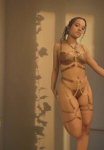 Stripteaseuse Tarbes Laly 65 Occitanie