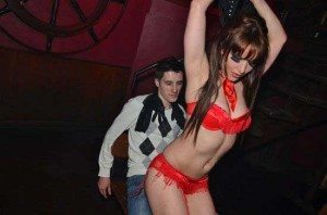 Strip-teaseuse Lille Anais courtrai charleroi lievin
