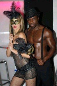 Stripteaseur Nantes Kezi Cholet Saumur Angers