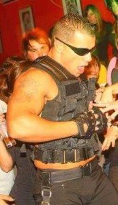 Stripteaseur Toulouse Yanis Béziers Castres Albi Montauban Villefranche-de-Rouergue