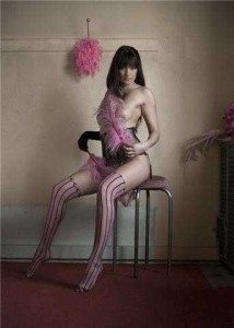 Stripteaseuse lola reims Chalons-en-Champagne Vitry-le-François Bar-le-duc