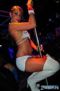 stripteaseuse-lyon-lena-villefranche